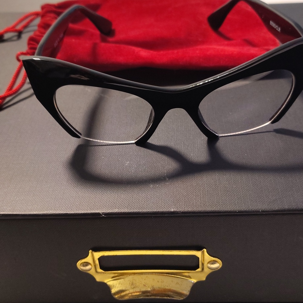 Clear Cat Eye, Black Frame Glasses